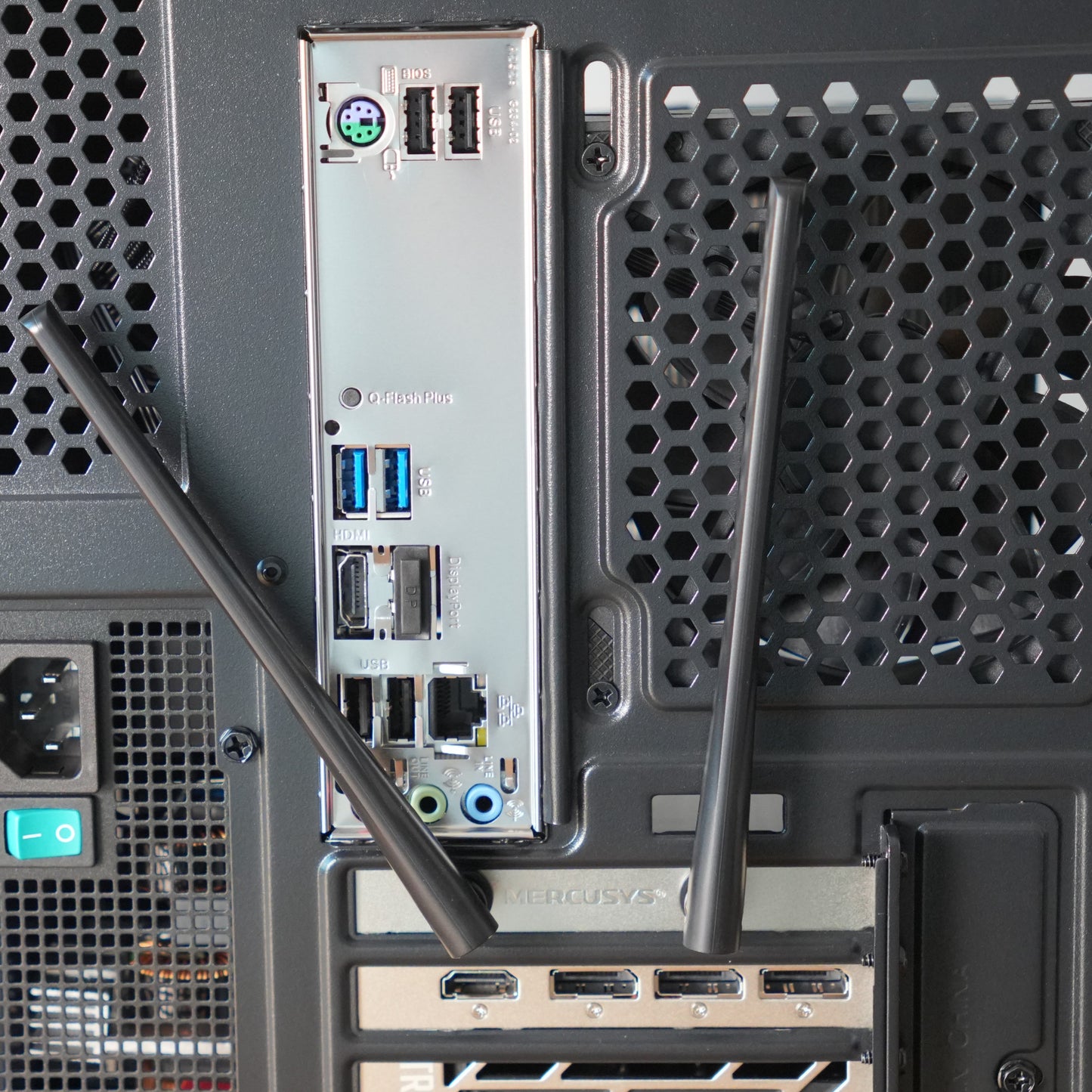 Tempered | Arc B570 10GB + Ryzen 5 8400F | Ready-to-Go Gaming PC | PC36