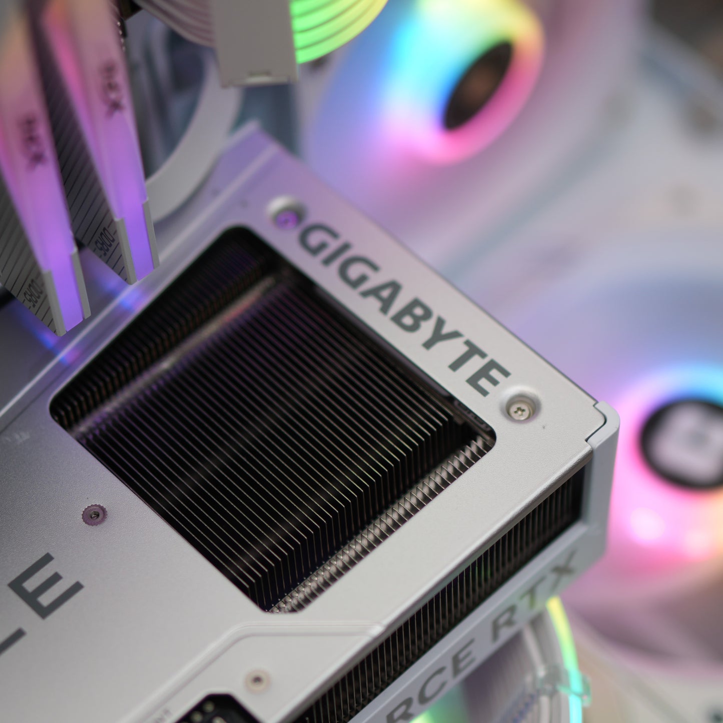 Clarity CORE | Radeon RX 9060 XT 16GB + Ryzen 5 7600 | Ready-to-Go Gaming PC | PC36