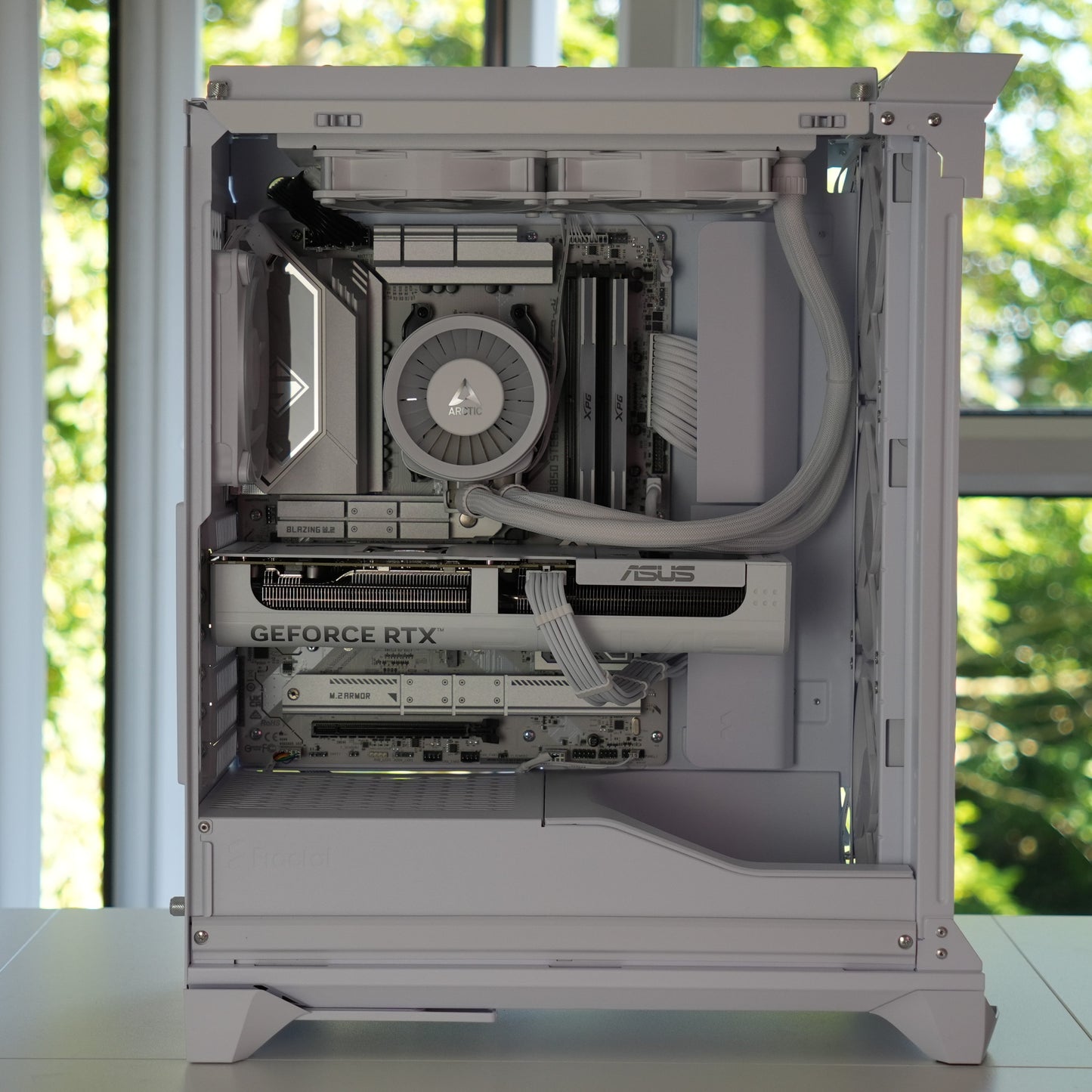 Luftstrom Flow | RTX 5070 Ti 16GB + Ryzen 7 7800X3D | Ready-to-Go Gaming PC | PC36