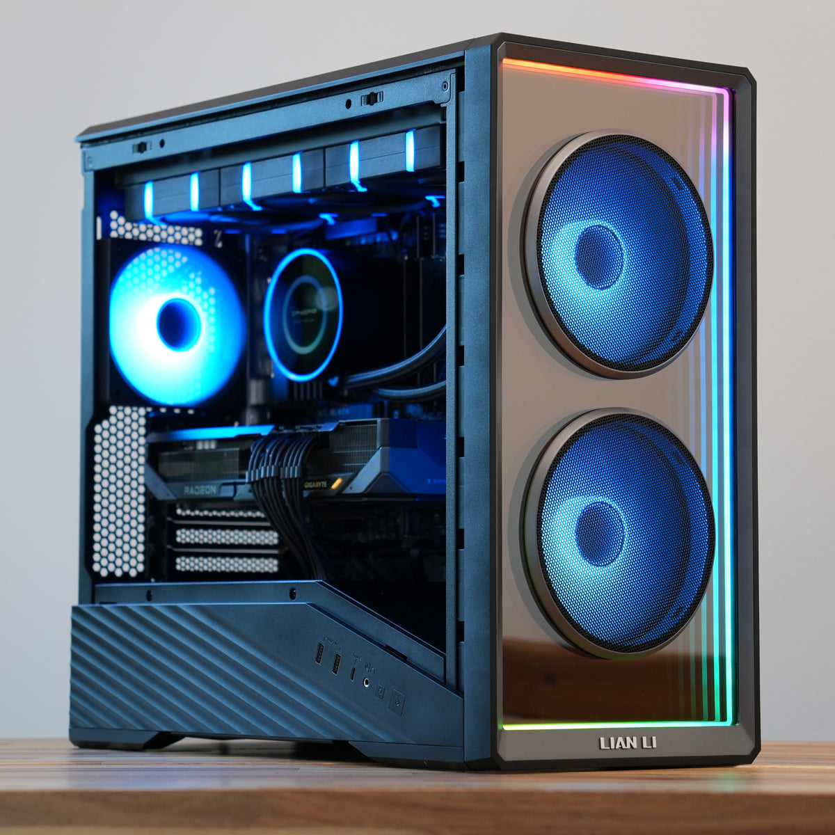 Glitz Two | RX 9070 GRE 12GB + Ryzen 5 7500F + 32GB | Ready-to-Go Gaming PC | PC36