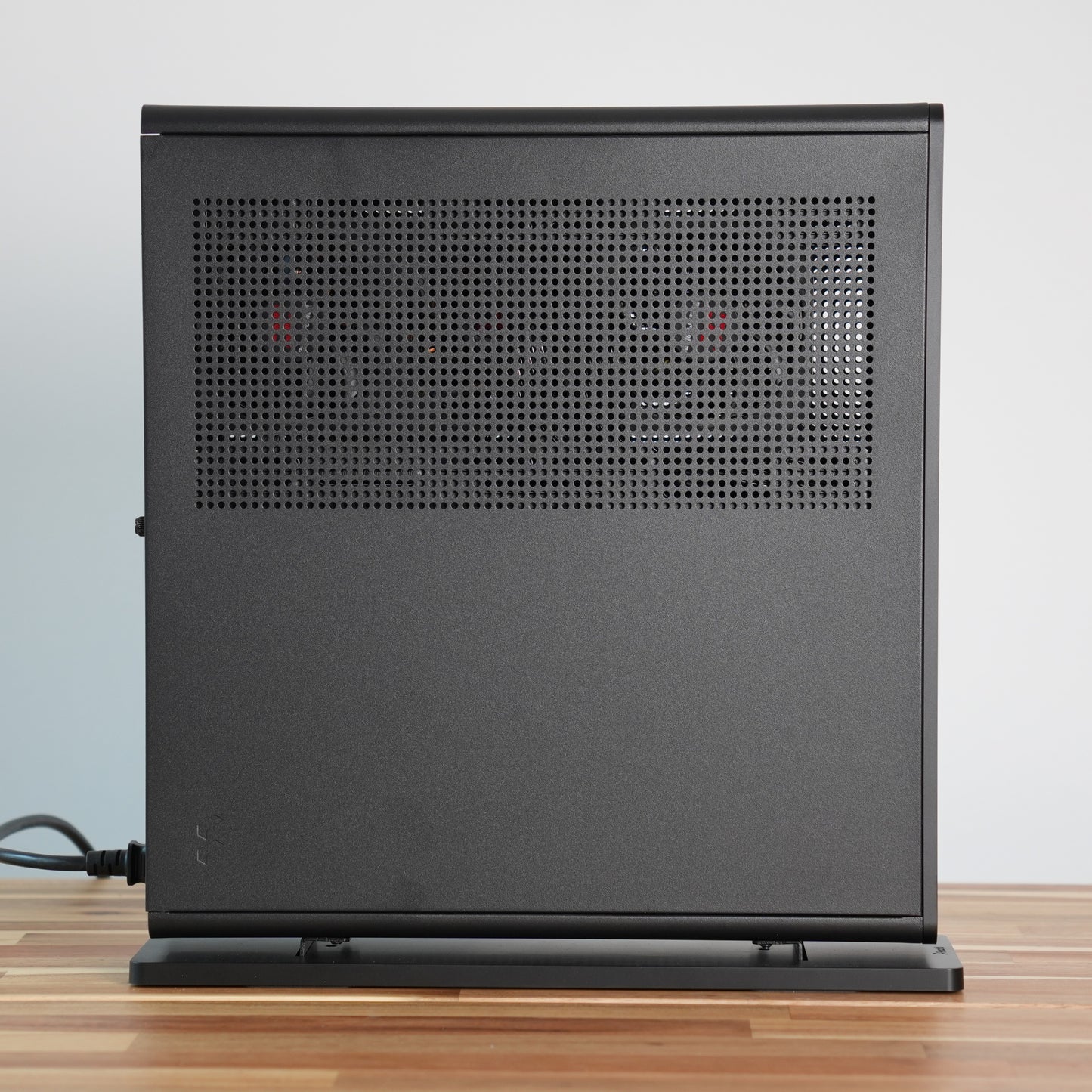 Ridge Two | Radeon RX 9070 16GB + Ryzen 7 7800X3D | Ready-to-Go Gaming PC | PC36