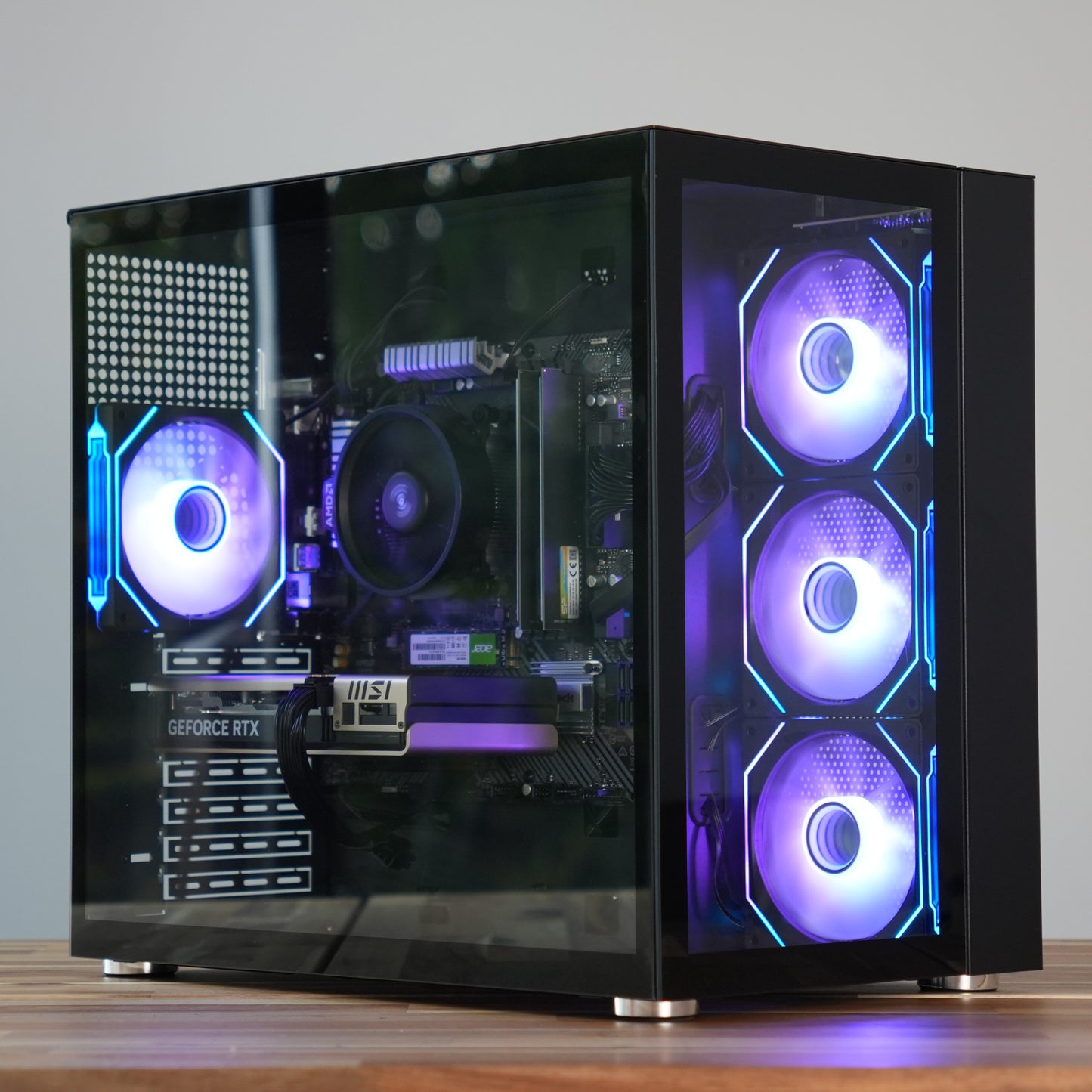 Glas | RTX 5060 + Ryzen 5 5500 | Ready-to-Go Gaming PC | PC36