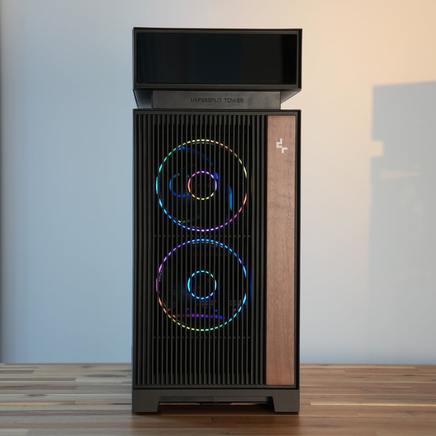 Adskille | RX 9070 XT 16GB + Ryzen 7 7700X | Ready-to-Go Gaming PC | PC36