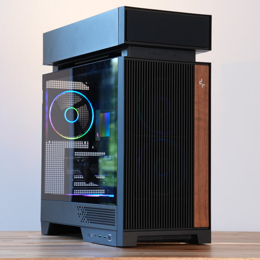 Adskille | RX 9070 XT 16GB + Ryzen 7 7700X | Ready-to-Go Gaming PC | PC36