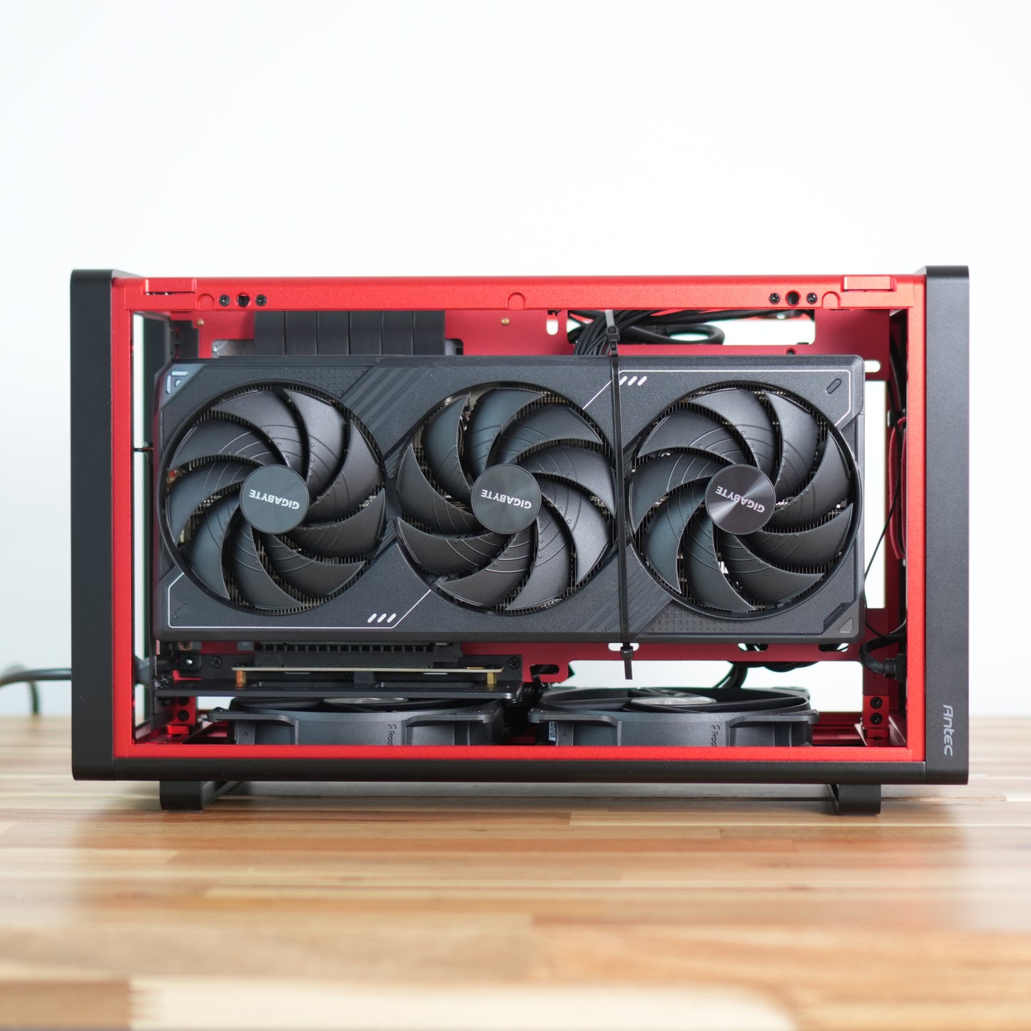 Metallique Three | RTX 5090 + Ryzen 7 9800X3D + ITX Case | Ready-to-Go Gaming PC | PC36