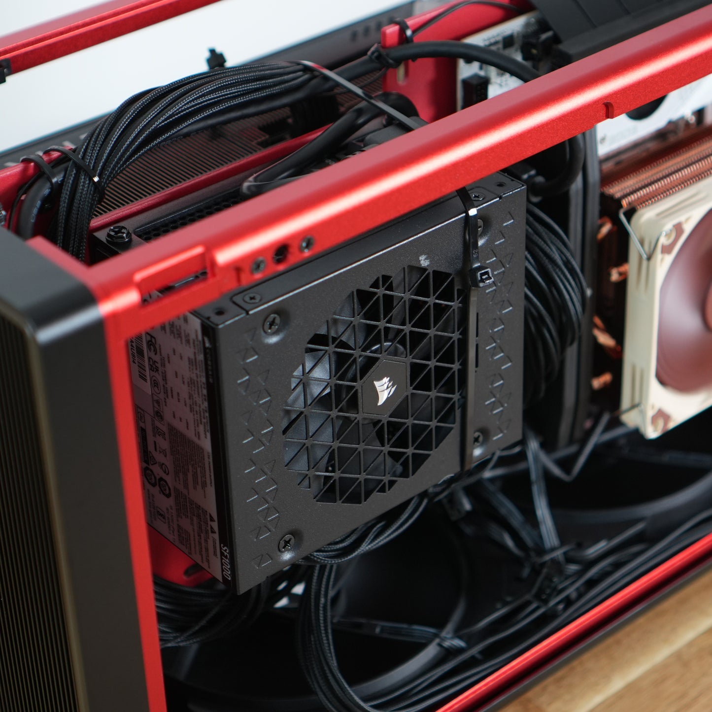 Metallique Three | RTX 5090 + Ryzen 7 9800X3D + ITX Case | Ready-to-Go Gaming PC | PC36