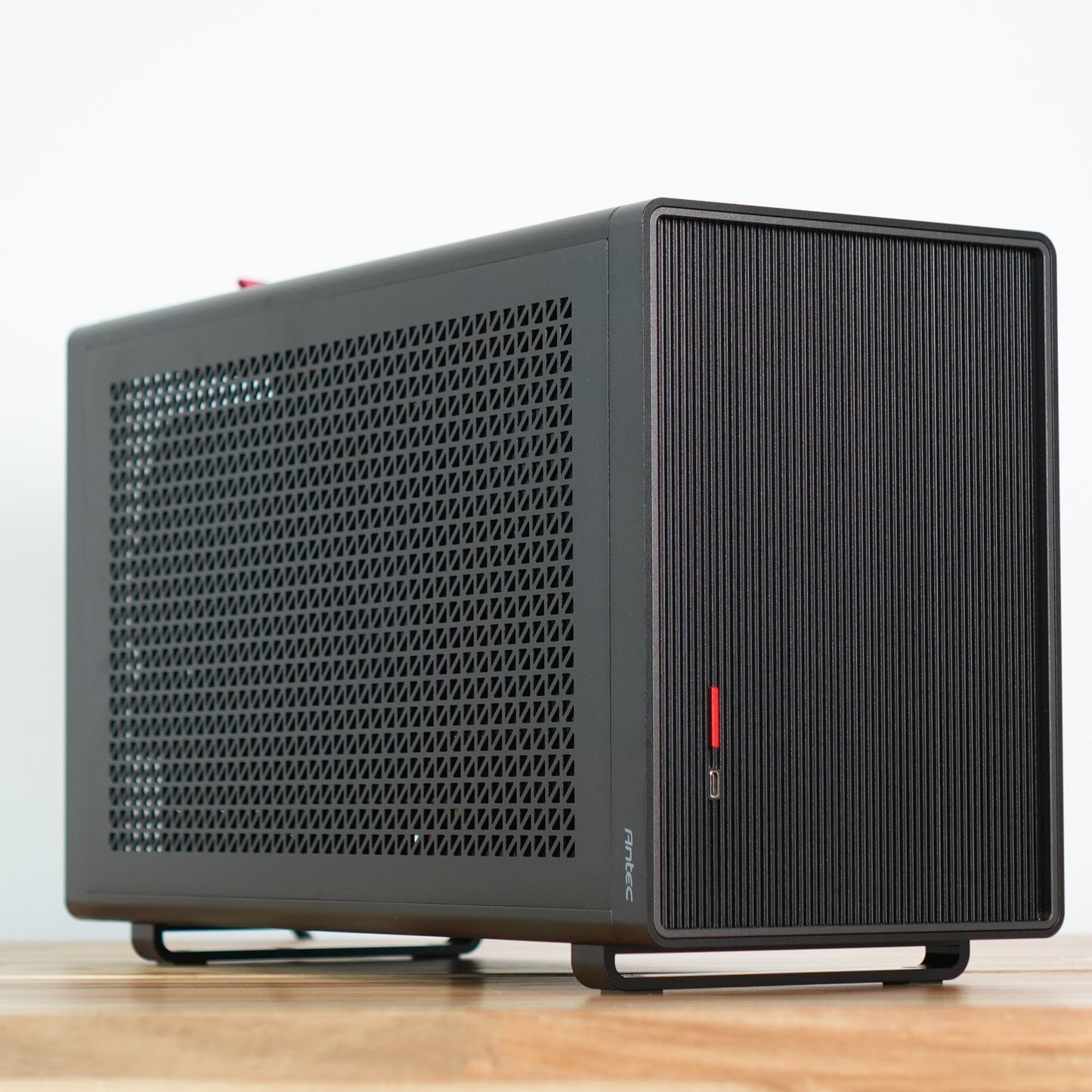 Metallique Three | RTX 5090 + Ryzen 7 9800X3D + ITX Case | Ready-to-Go Gaming PC | PC36