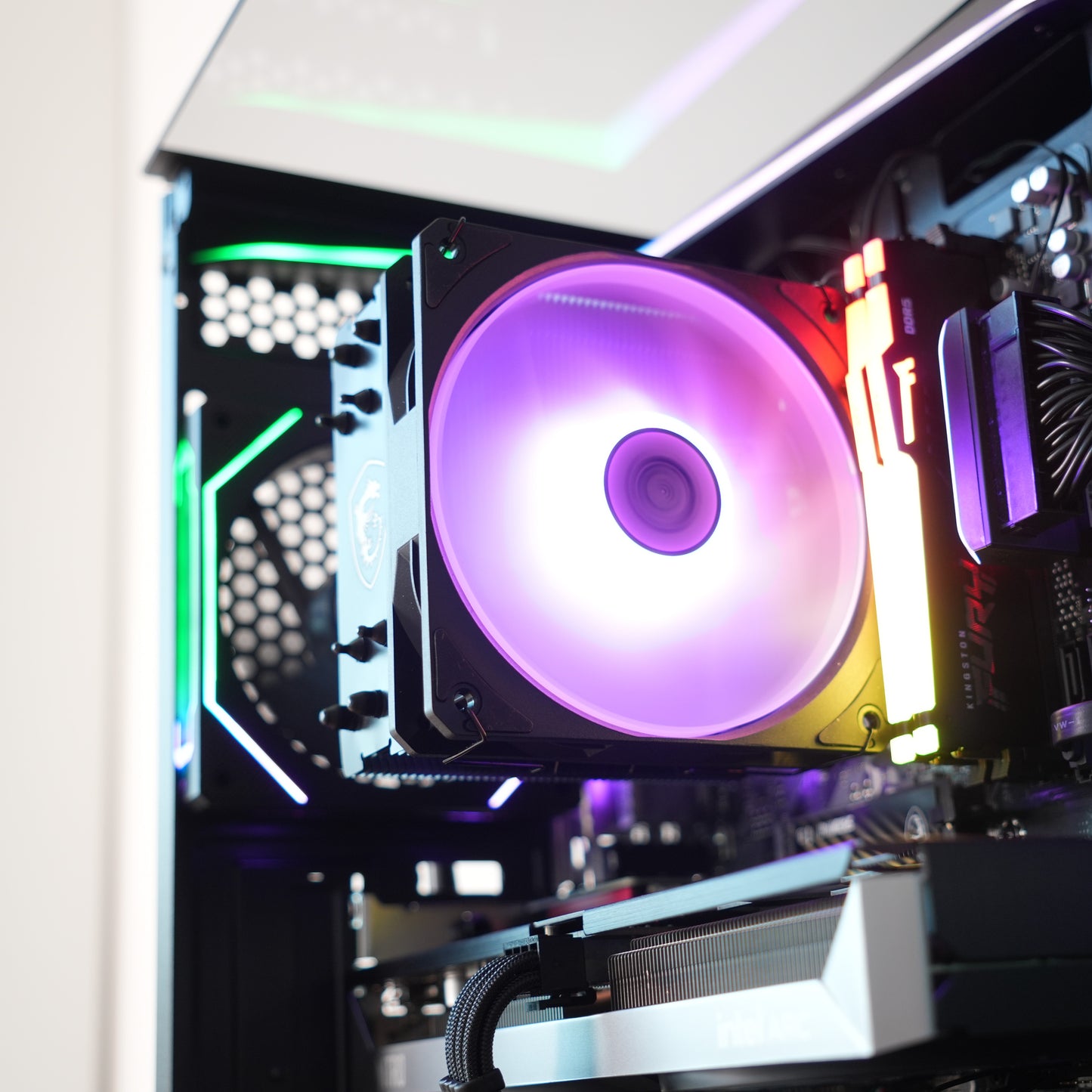 Tempered | Arc B570 10GB + Ryzen 5 8400F | Ready-to-Go Gaming PC | PC36