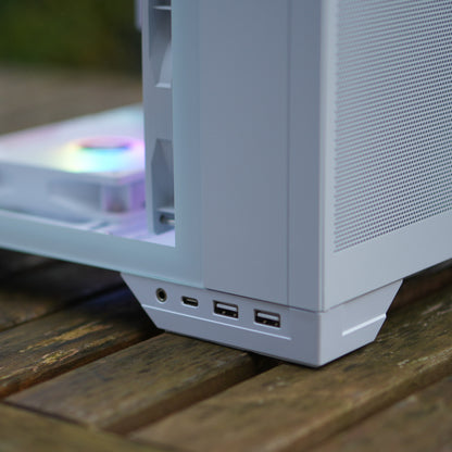 Lys Ultra | RTX 5090 32GB + Ryzen 7 9800X3D | Ready-to-Go Gaming PC | PC36