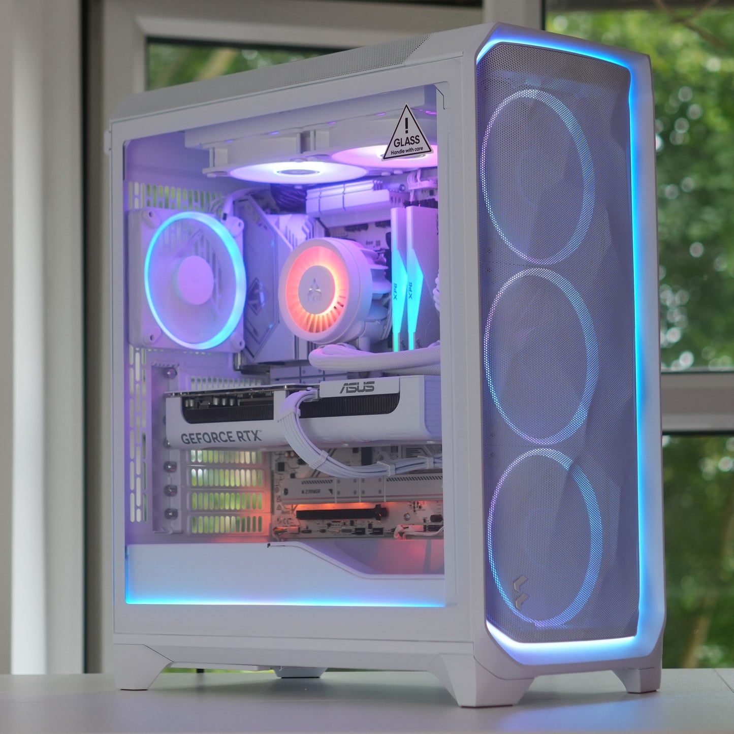 Luftstrom Flow | RTX 5070 Ti 16GB + Ryzen 7 7800X3D | Ready-to-Go Gaming PC | PC36