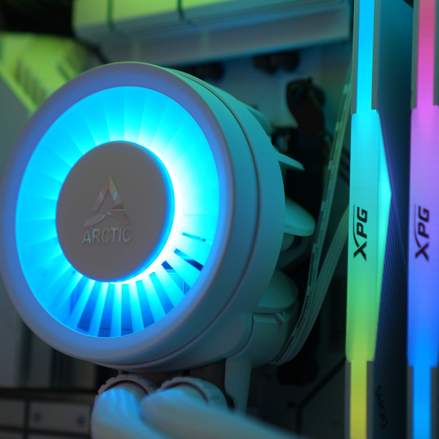 Luftstrom Flow | RTX 5070 Ti 16GB + Ryzen 7 7800X3D | Ready-to-Go Gaming PC | PC36