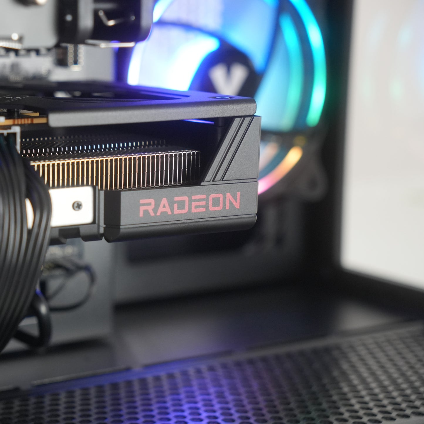 Secret Three | RX 9070 XT + Ryzen 7 7800X3D | Ready-to-Go Gaming PC | PC36