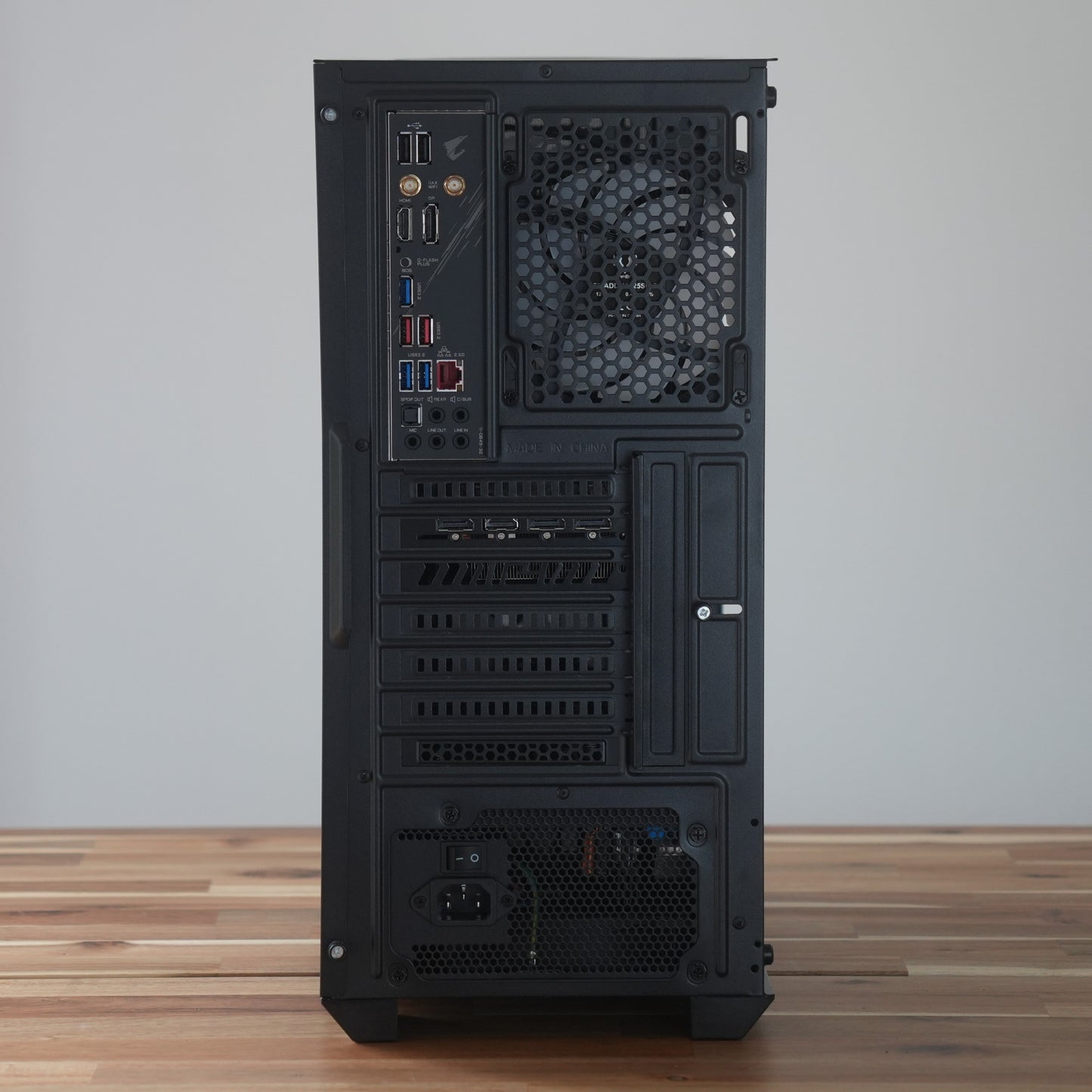 [USED B] Nova | RX 6700 10GB + Ryzen 5 5600 + 16GB + 1TB | Ready-to-Go Gaming PC | PC36