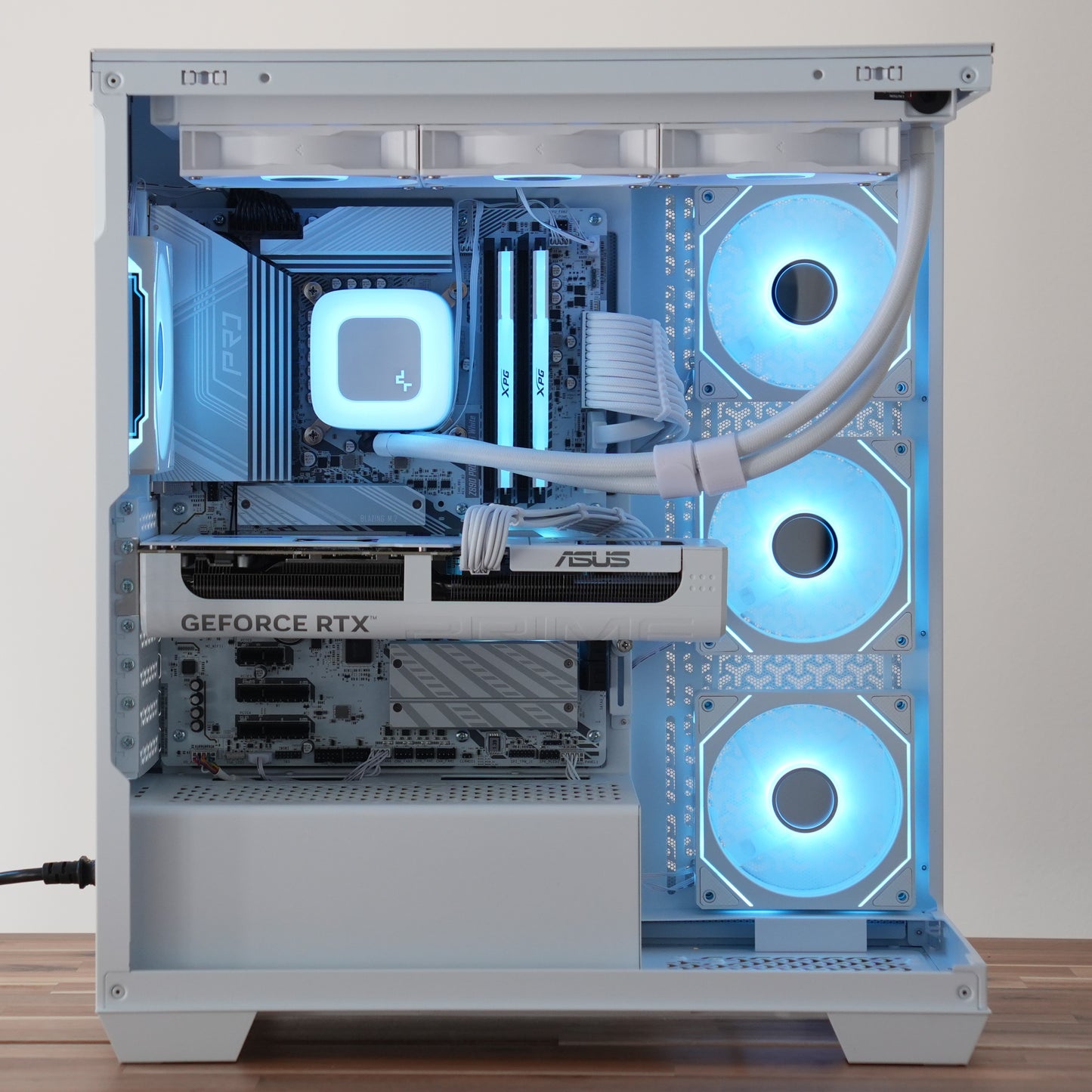 Kraft Fjell | RTX 5060 8GB + Ryzen 5 7500F | Ready-to-Go Gaming and Creator PC | PC36