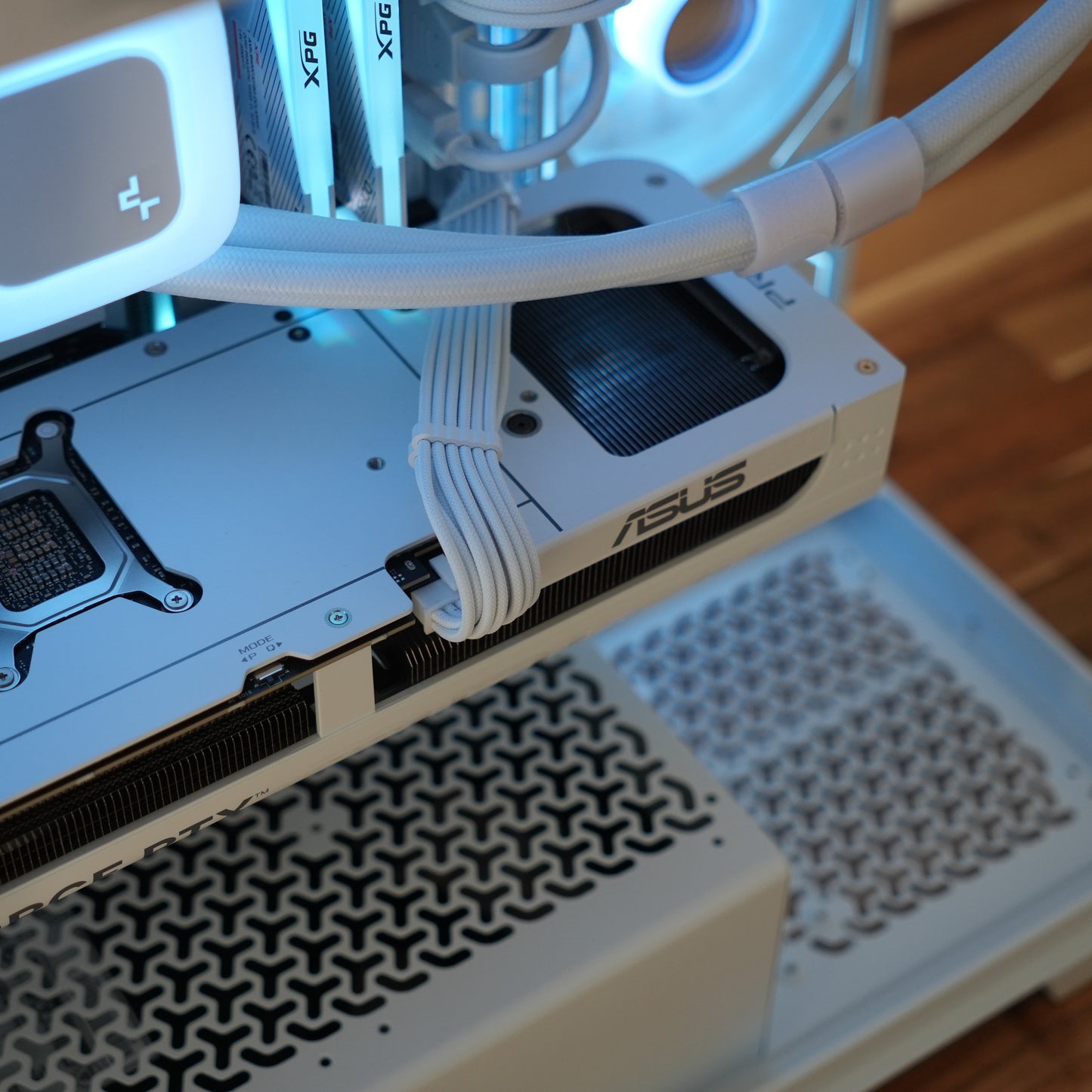 Kraft Fjell | RTX 5060 8GB + Ryzen 5 7500F | Ready-to-Go Gaming and Creator PC | PC36