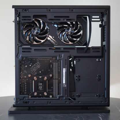 Swiss BLACK | Small Form Factor RTX 4080 Super + Ryzen 7 7800X3D + 32GB + 1TB | Ready-to-Go Gaming PC | PC36