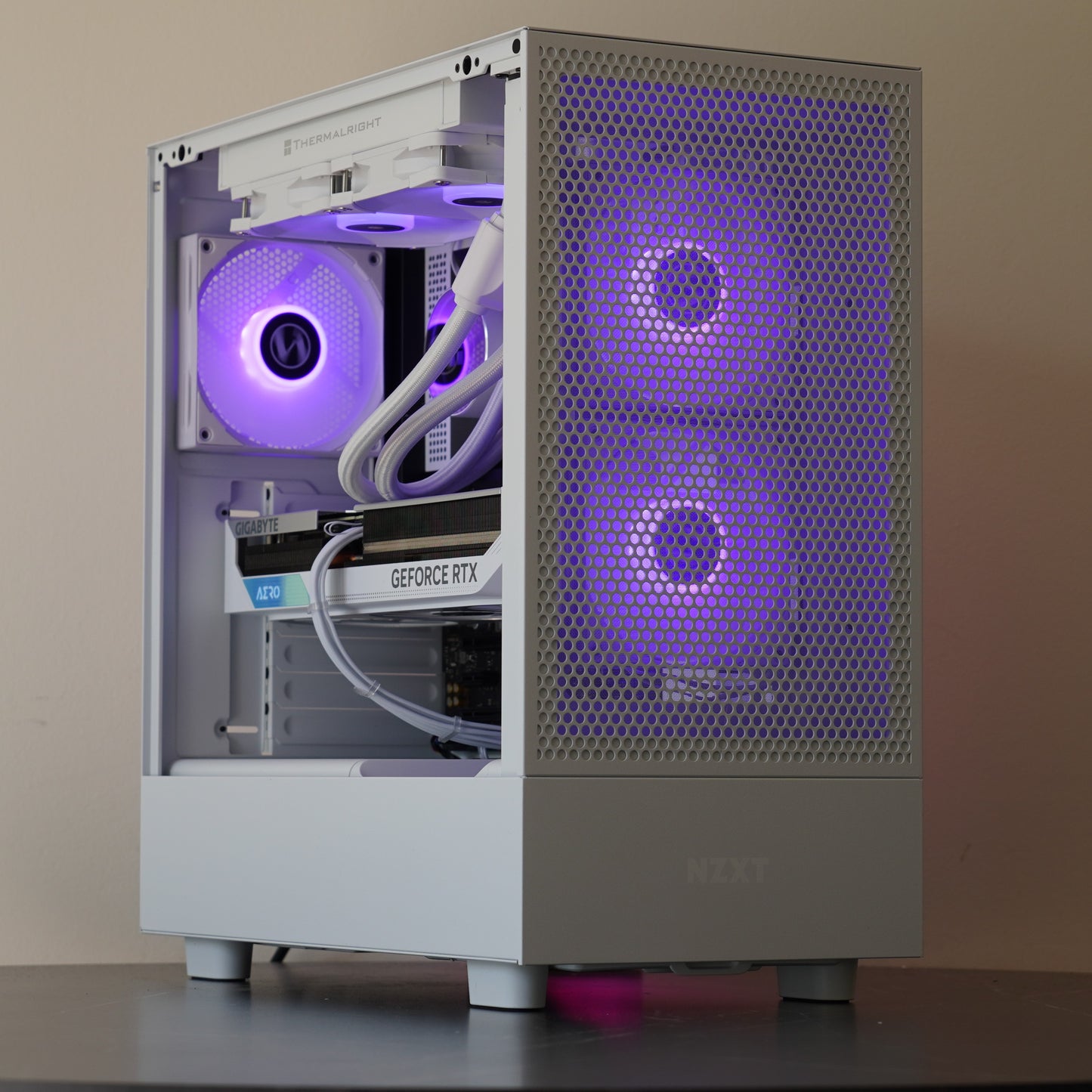 Ice | RTX 4070 SUPER + i5 14600KF | Ready-to-Go Gaming PC | PC36