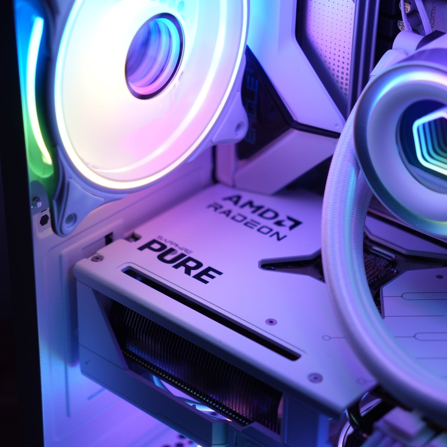 Sage | AMD Special Radeon RX 9070 XT 16GB + Ryzen 7 9800X3D White | Ready-to-Go Gaming PC | PC36