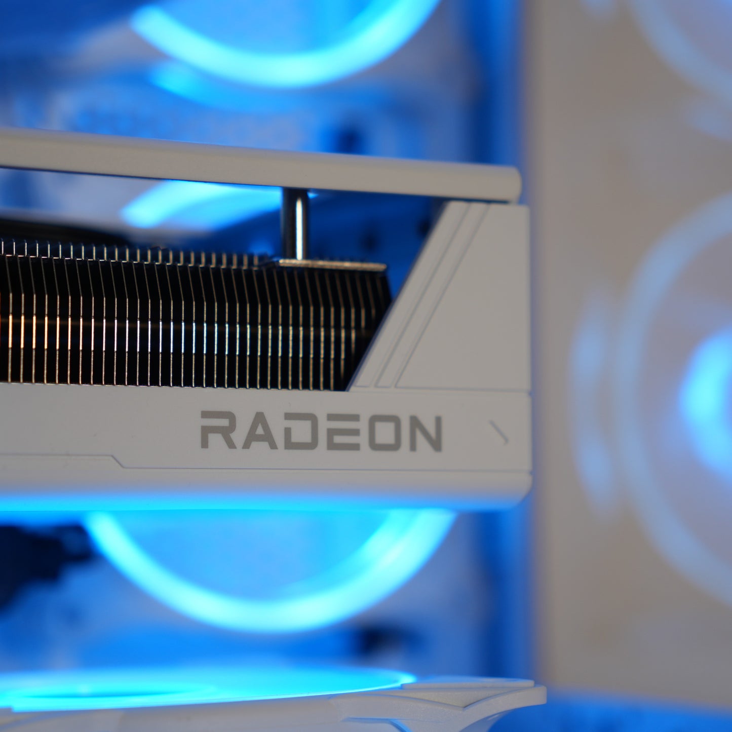 Sage | AMD Special Radeon RX 9070 XT 16GB + Ryzen 7 9800X3D White | Ready-to-Go Gaming PC | PC36