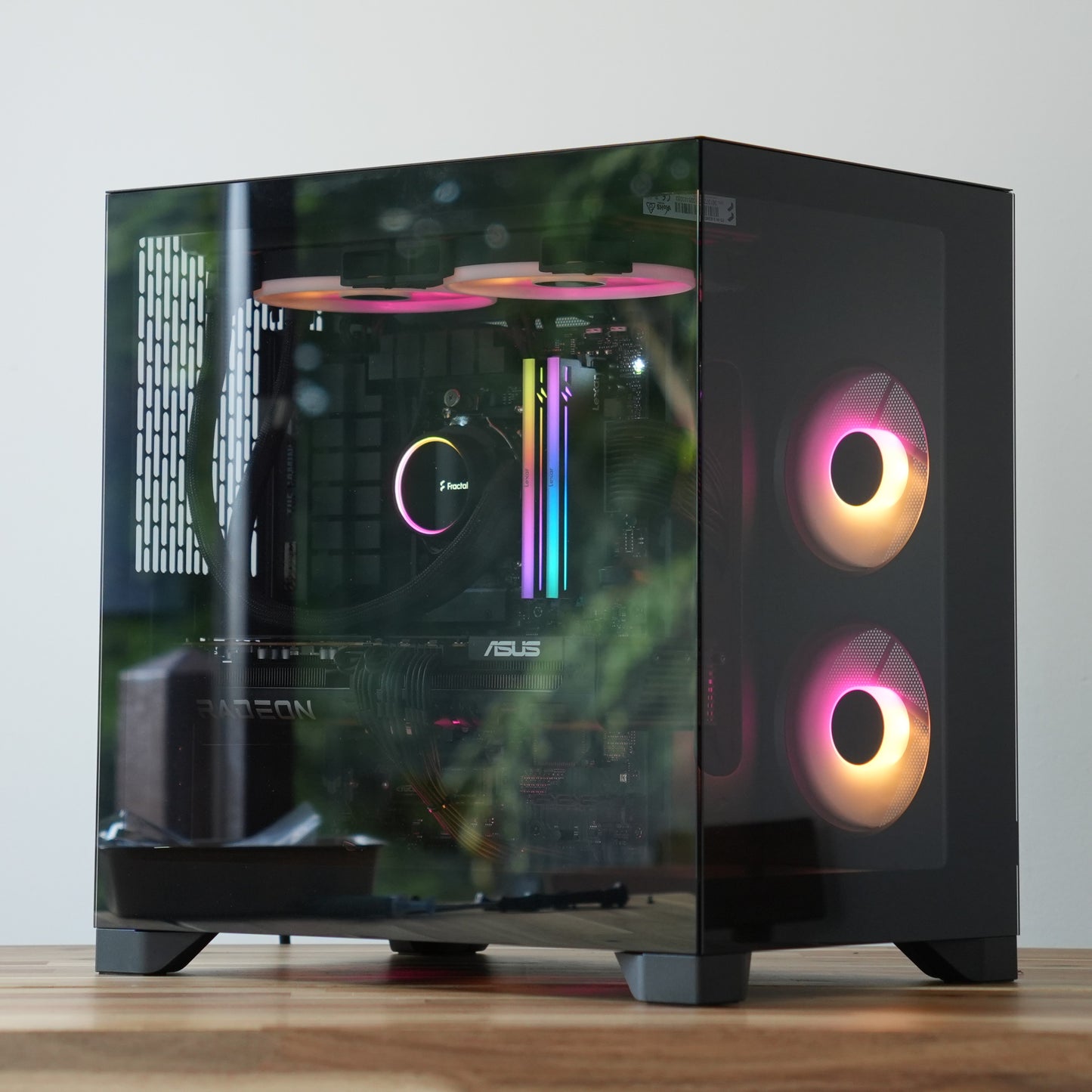 Ark Three | RX 9070 XT 16GB + Ryzen 7 7800X3D | Ready-to-Go Gaming PC | PC36