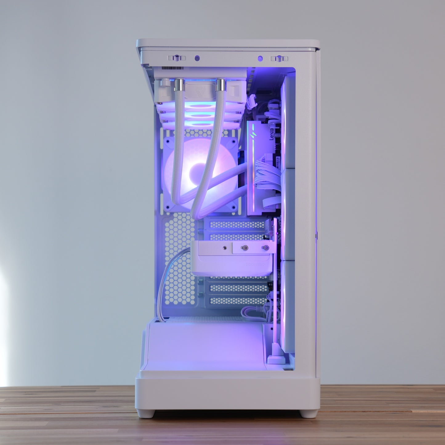 Blanda | RTX 5070 Ti 16GB + Ryzen 7 7800X3D Pure White | Ready-to-Go Gaming PC | PC36