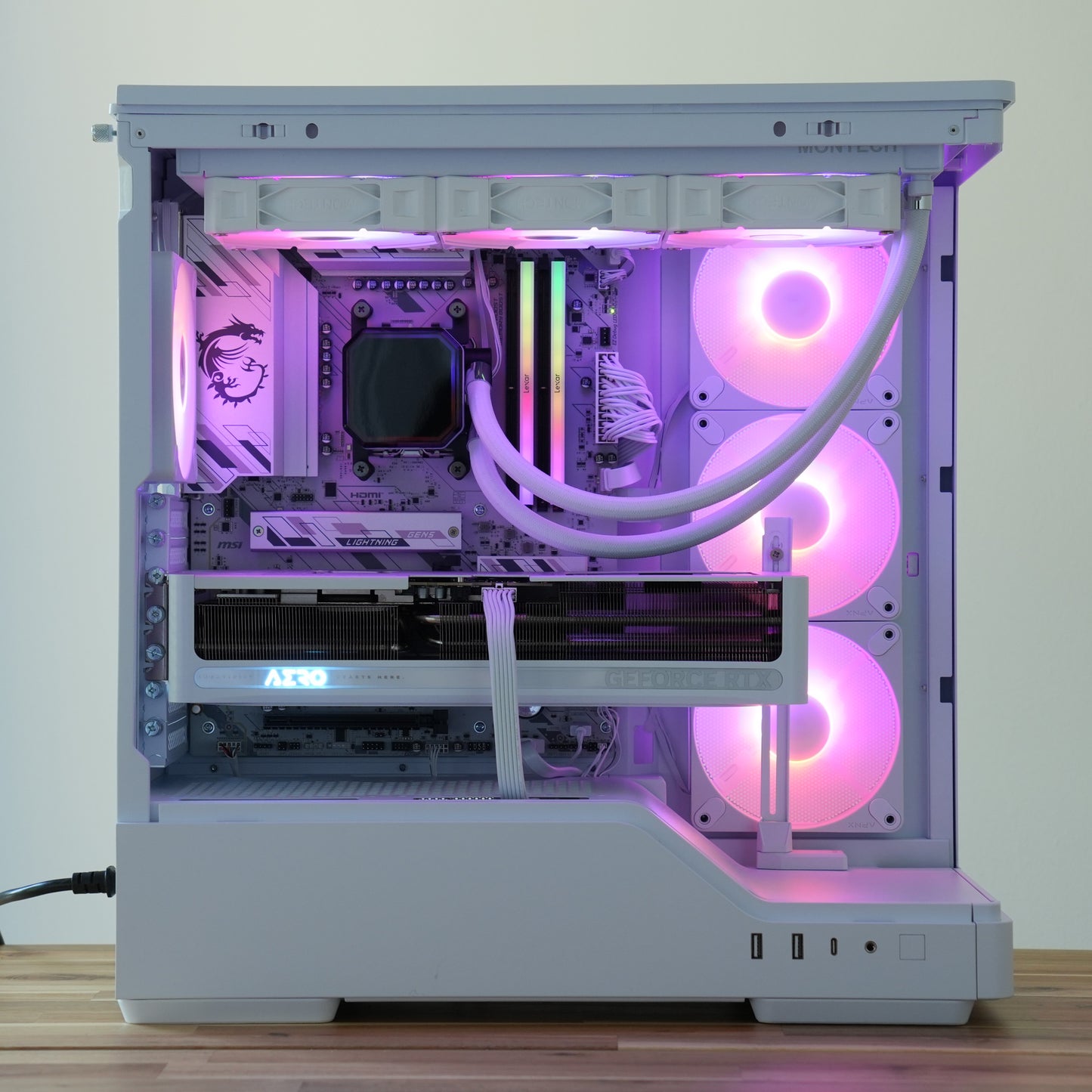 Blanda | RTX 5070 Ti 16GB + Ryzen 7 7800X3D Pure White | Ready-to-Go Gaming PC | PC36