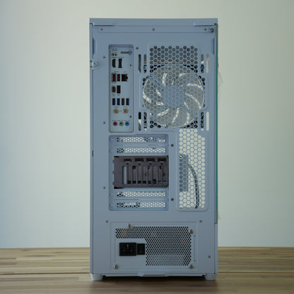 Blanda | RTX 5070 Ti 16GB + Ryzen 7 7800X3D Pure White | Ready-to-Go Gaming PC | PC36