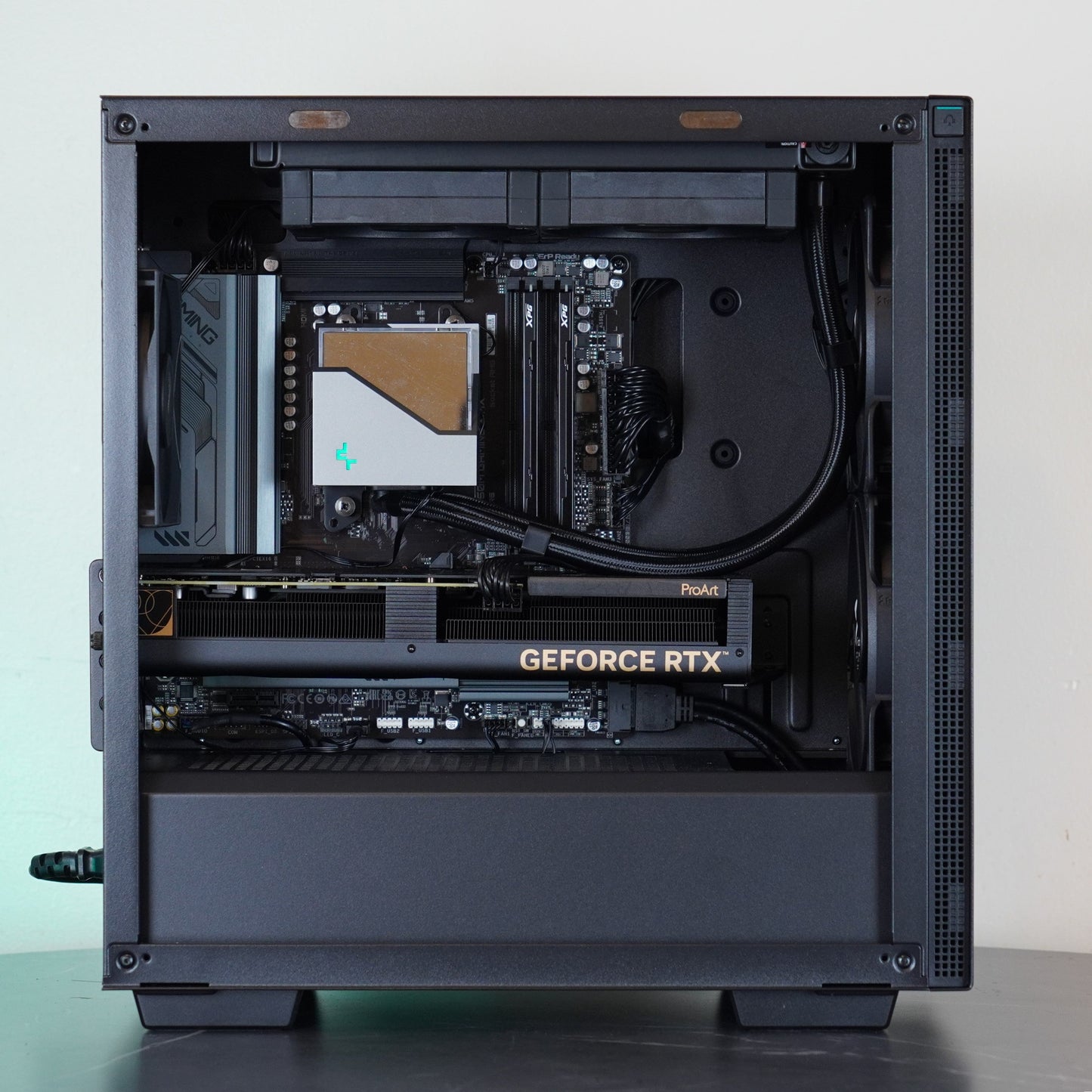 Artisan | RTX 4060 + Ryzen 5 7600 + 32GB + 1TB | Ready-to-Go Gaming PC | PC36