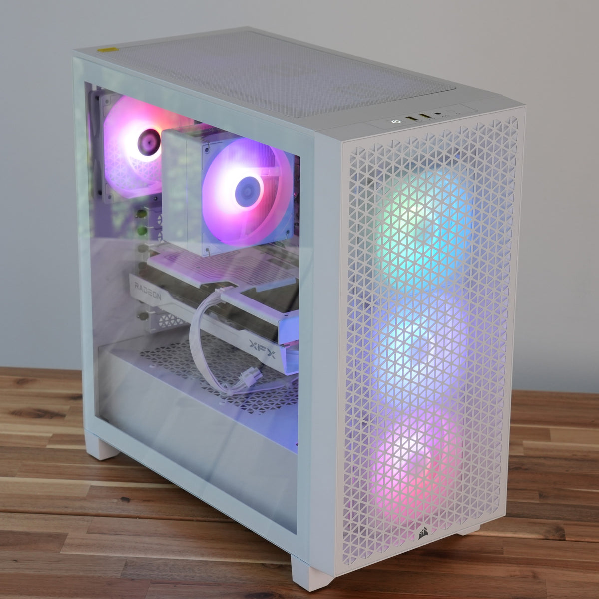 Blanc Two | RX 9060 XT 16GB + Ryzen 5 7500F | Ready-to-Go Gaming PC | PC36