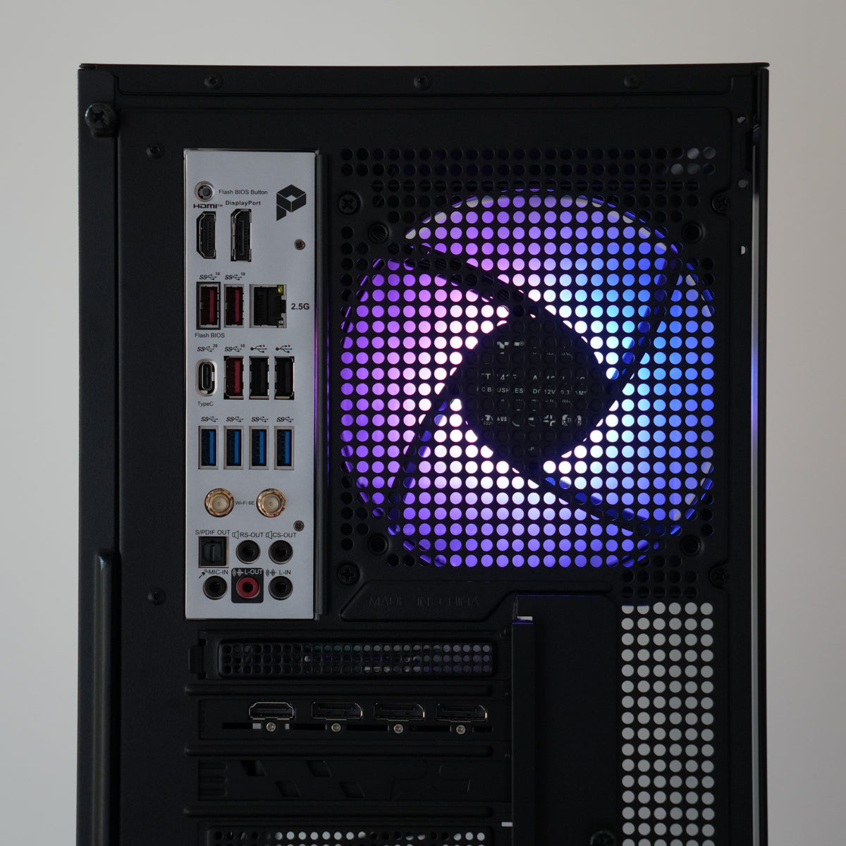 Vivarium | RX 9070 XT 16GB + Ryzen 5 9600X + 32GB DDR5 | Ready-to-Go Gaming PC | PC36