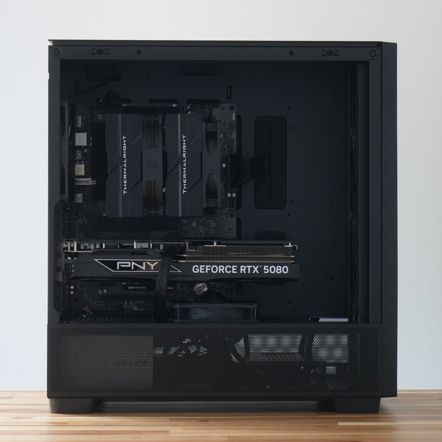 Flux One | RTX 5060 8GB + Ryzen 5 7500F | Ready-to-Go Gaming PC | PC36
