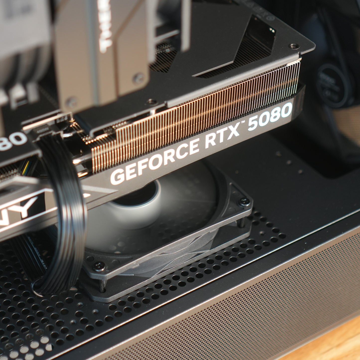 Flux One | RTX 5060 8GB + Ryzen 5 7500F | Ready-to-Go Gaming PC | PC36