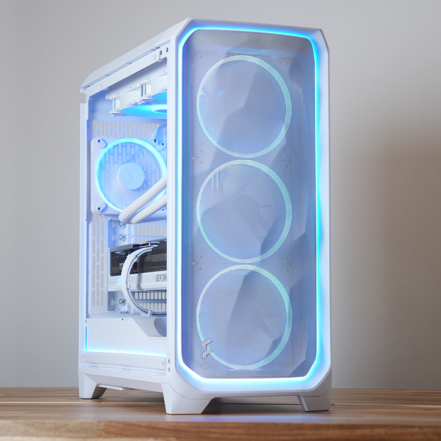 Luftstrom Three | RTX 5080 32GB + Ryzen 7 9800X3D | Ready-to-Go Gaming PC | PC36