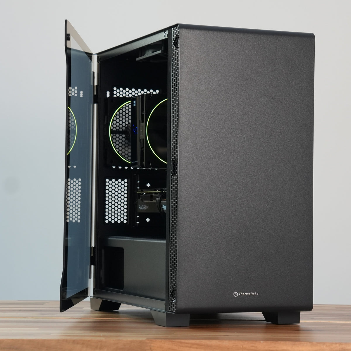 Frankenstein | RX 9060 XT 16GB + Ryzen 5 7500F + 16GB DDR5 + 1TB SSD | Ready-to-Go Gaming PC | PC36