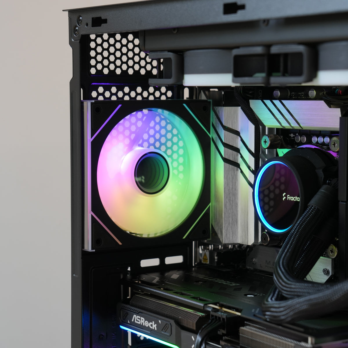 Glamour | Arc B580 12GB + Intel i5-14400F + 16GB | Ready-to-Go Gaming PC | PC36