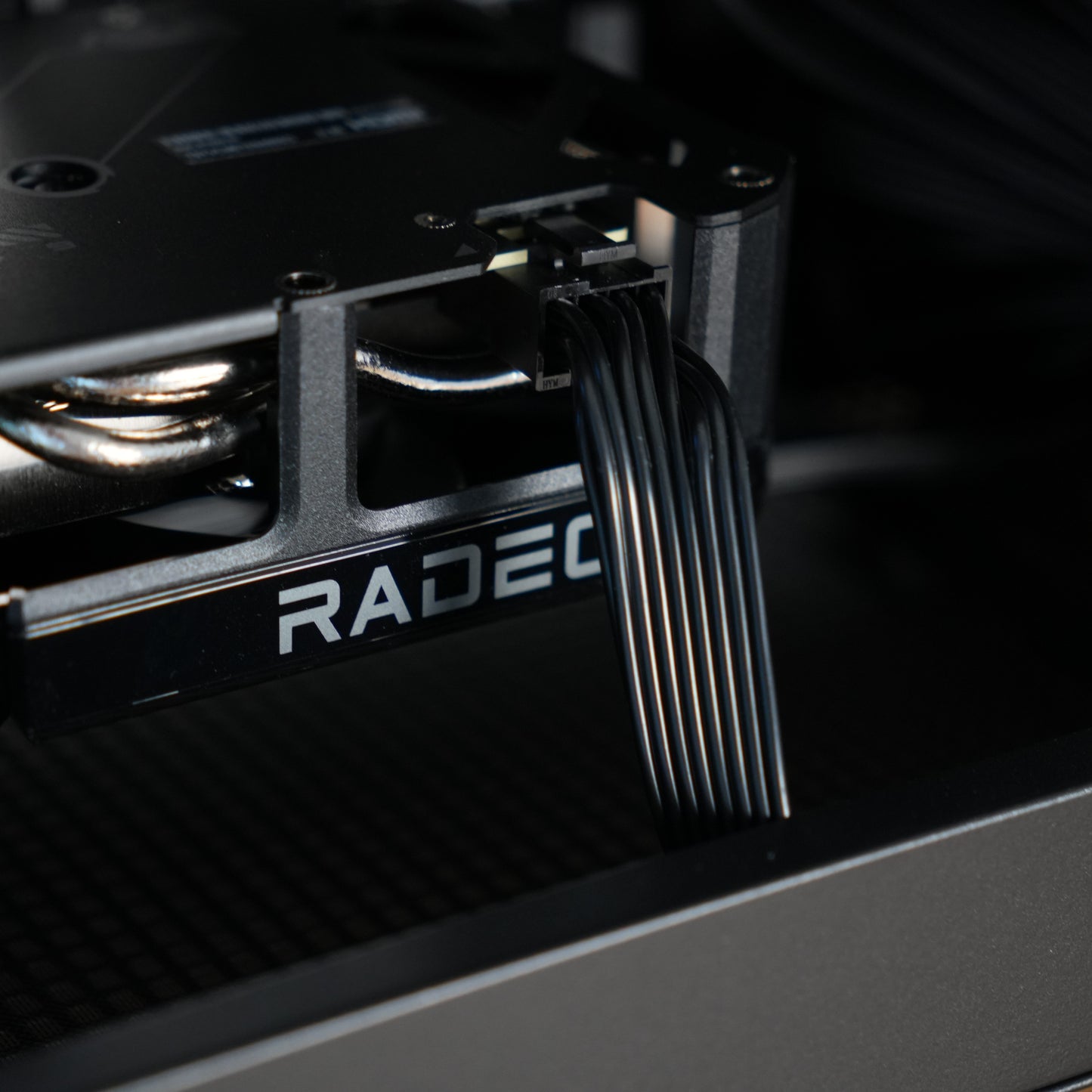 Matboks | RX 9060 8GB + Ryzen 5 5600 + 16GB | Ready-to-Go Gaming PC | PC36