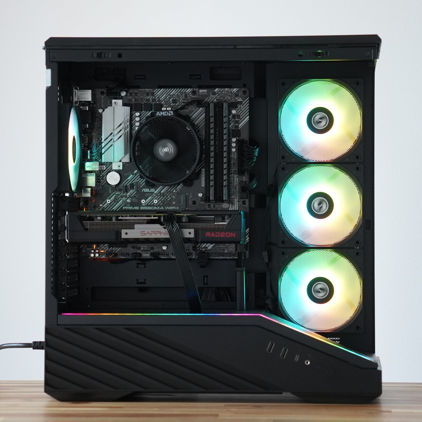 Moln | RX 9060 XT 16GB + Ryzen 5 5600 + 16GB DDR4 | Ready-to-Go Gaming PC | PC36