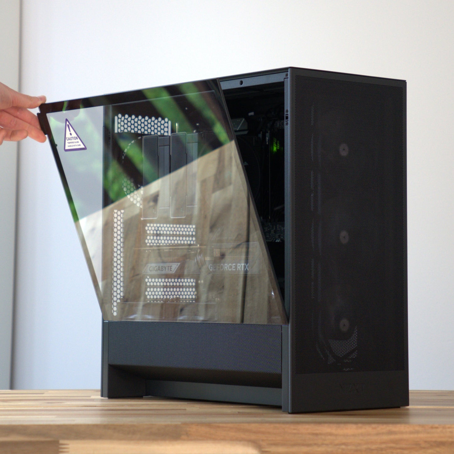 Mørke | No-RGB RTX 5080 16GB + Ryzen 7 9800X3D | Ready-to-Go Gaming PC | PC36