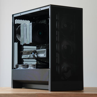 Mørke | No-RGB RTX 5080 16GB + Ryzen 7 9800X3D | Ready-to-Go Gaming PC | PC36
