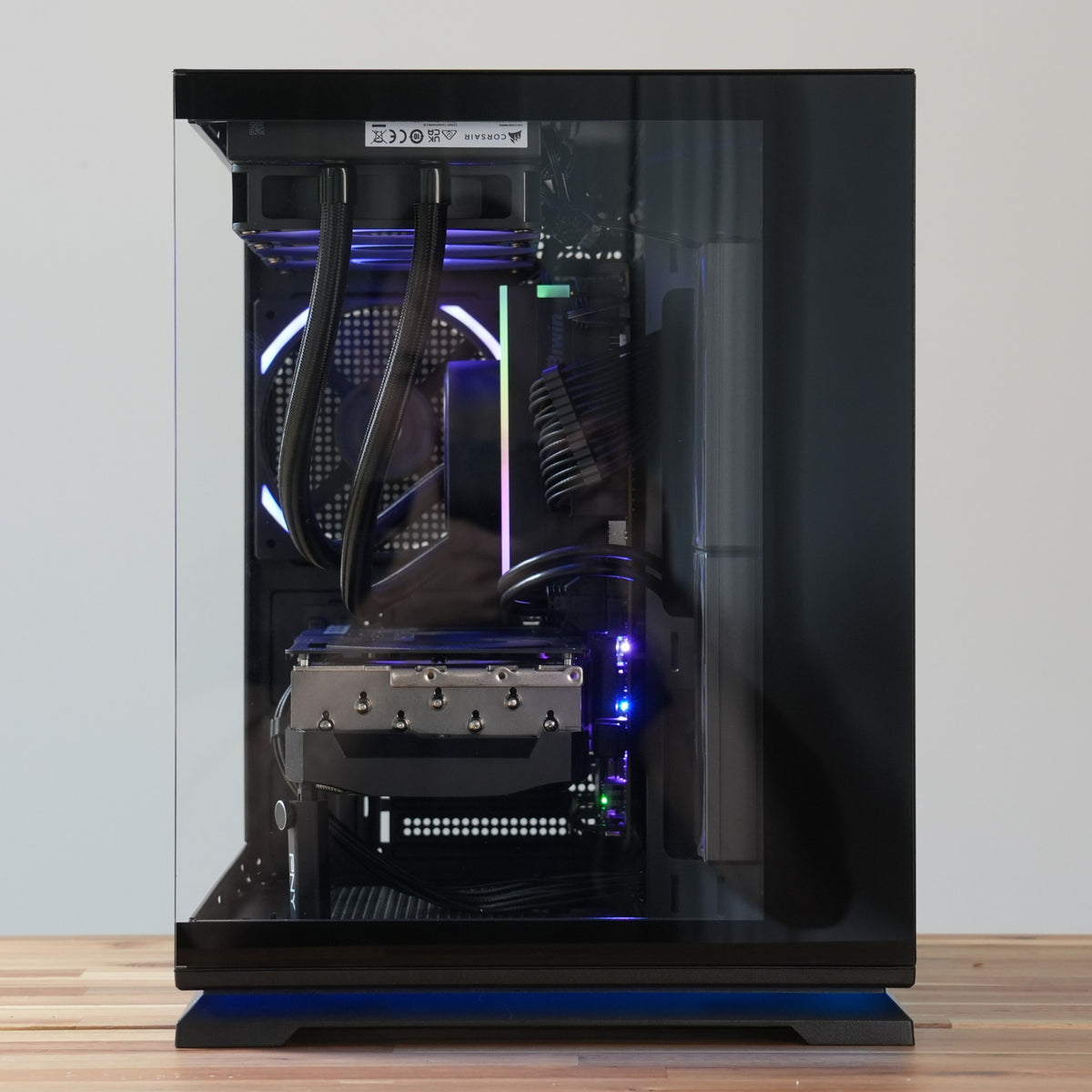 Myk | RTX 5080 16GB + Ryzen 7 9850X3D + 32GB | Ready-to-Go Gaming PC | PC36