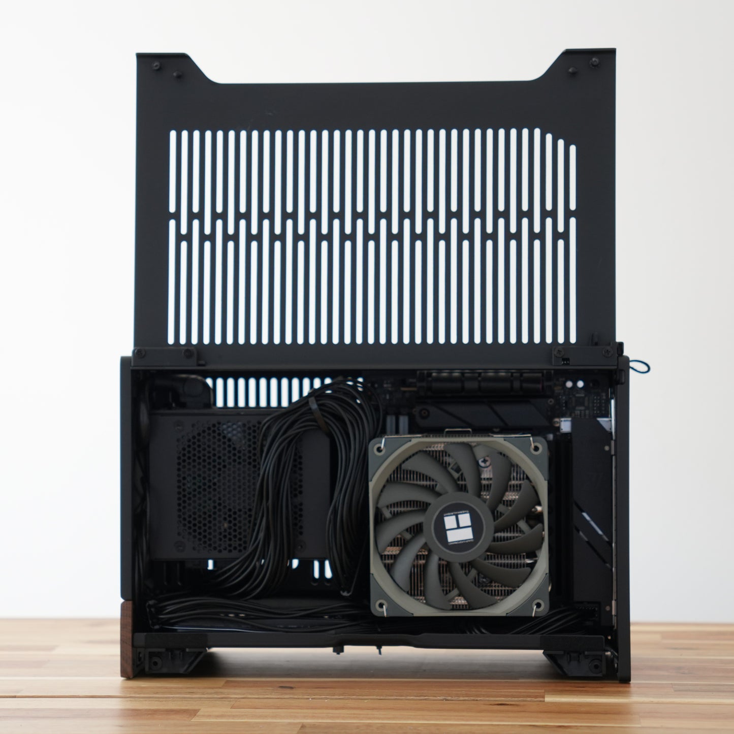 Rune Two | RTX 5070 12GB + Ryzen 7 7800X3D | Ready-to-Go Gaming PC | PC36
