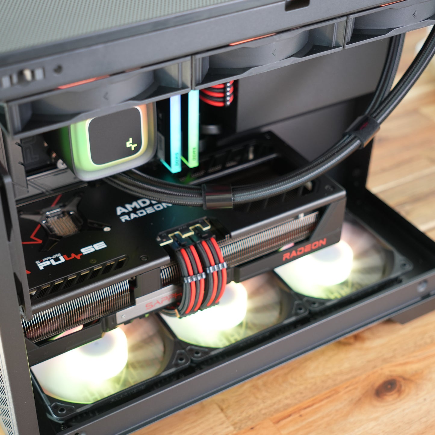 Secret Three | RX 9070 XT + Ryzen 7 7800X3D | Ready-to-Go Gaming PC | PC36