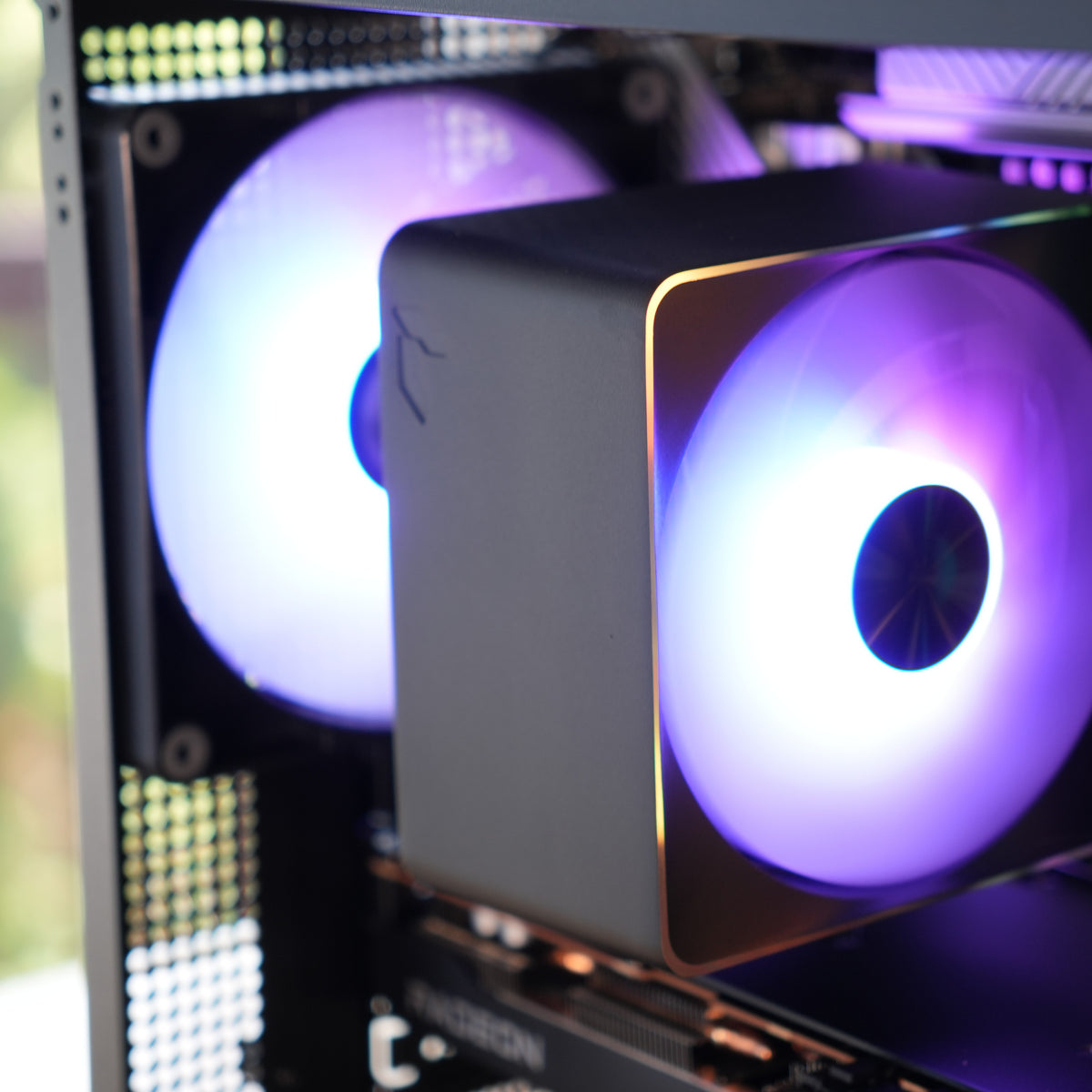 Vivarium | RX 9070 XT 16GB + Ryzen 5 9600X + 32GB DDR5 | Ready-to-Go Gaming PC | PC36