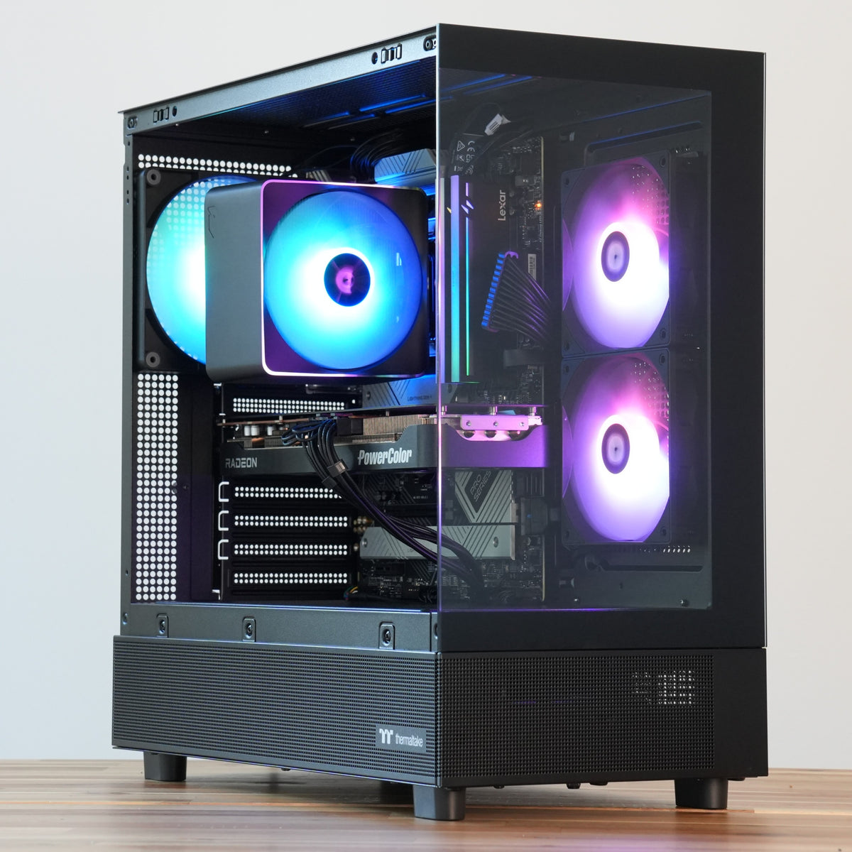 Vivarium | RX 9070 XT 16GB + Ryzen 5 9600X + 32GB DDR5 | Ready-to-Go Gaming PC | PC36