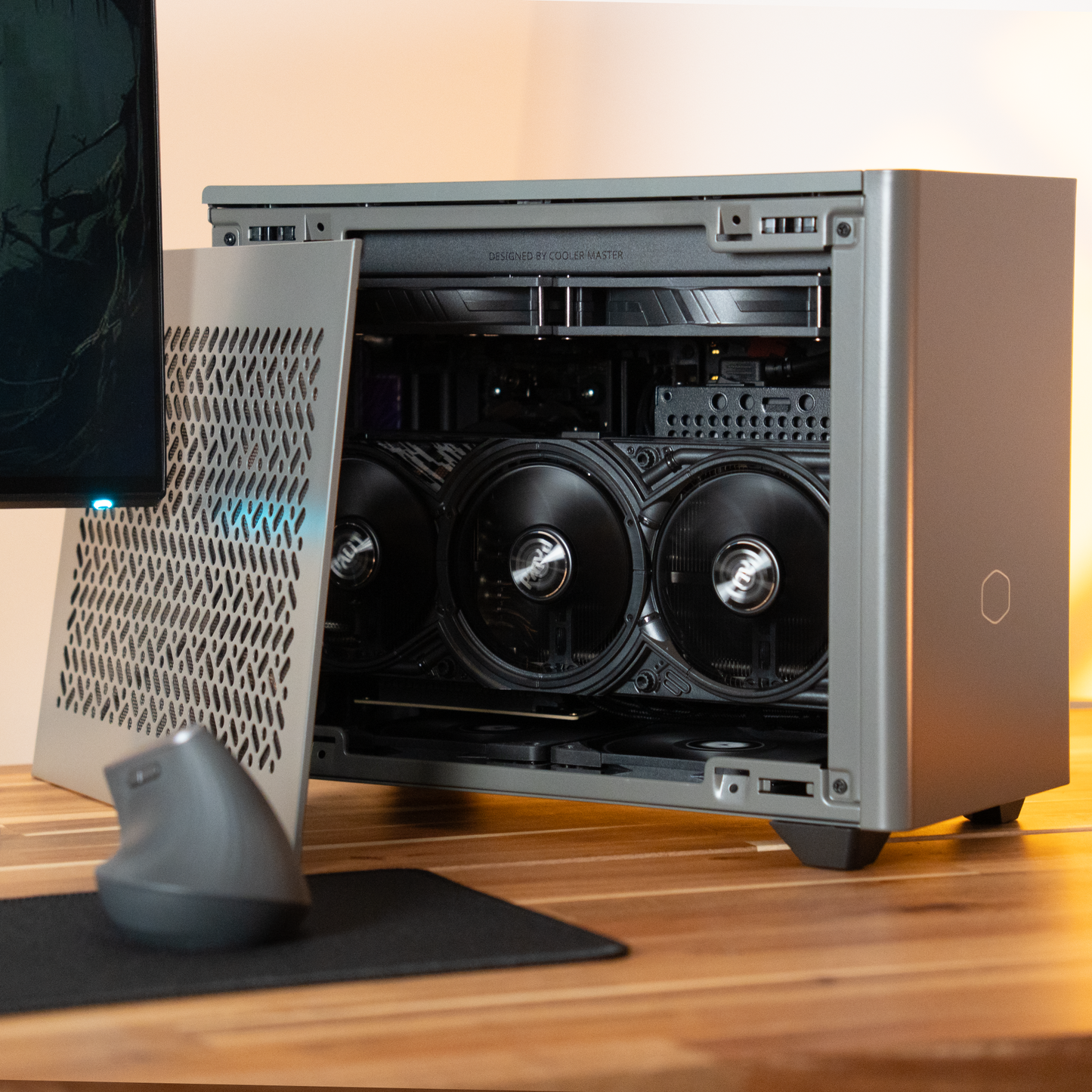 Atom Graphite | Radeon RX 9060 XT 16GB + Ryzen 5 7500F | Ready-to-Go Gaming PC | PC36