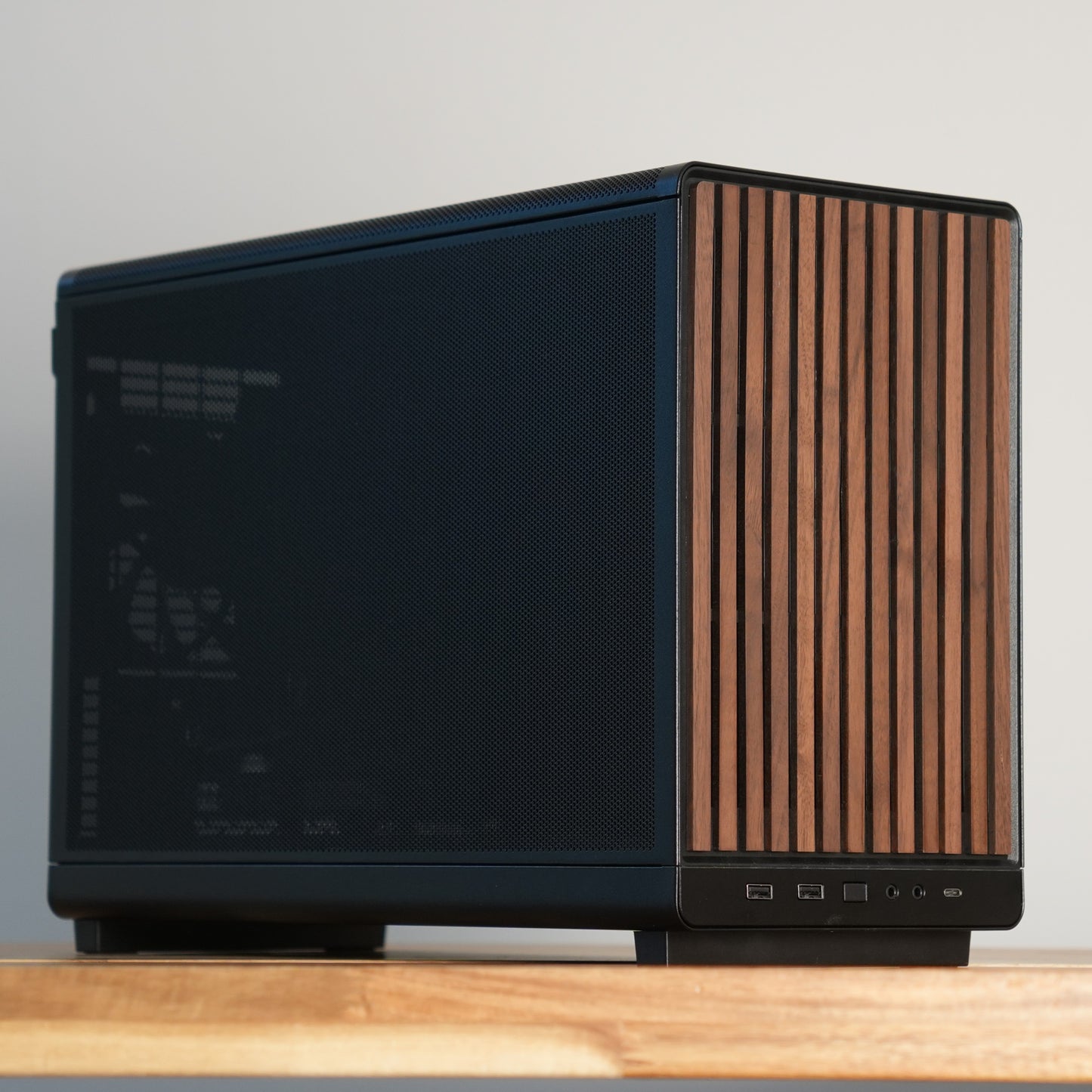 Viking One | RTX 5050 8GB + Ryzen 5 5600 | Ready-to-Go Gaming PC | PC36