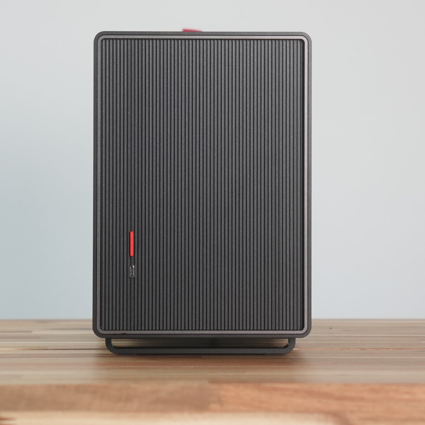 Metallique Chrome | RTX 5090 + Ryzen 7 9800X3D | Ready-to-Go Gaming PC | PC36