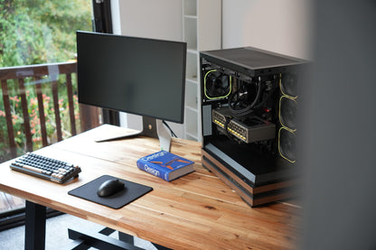 Elegance Vale | Radeon RX 9060 XT 16GB + Ryzen 7 7700 | Ready-to-Go Gaming PC | PC36